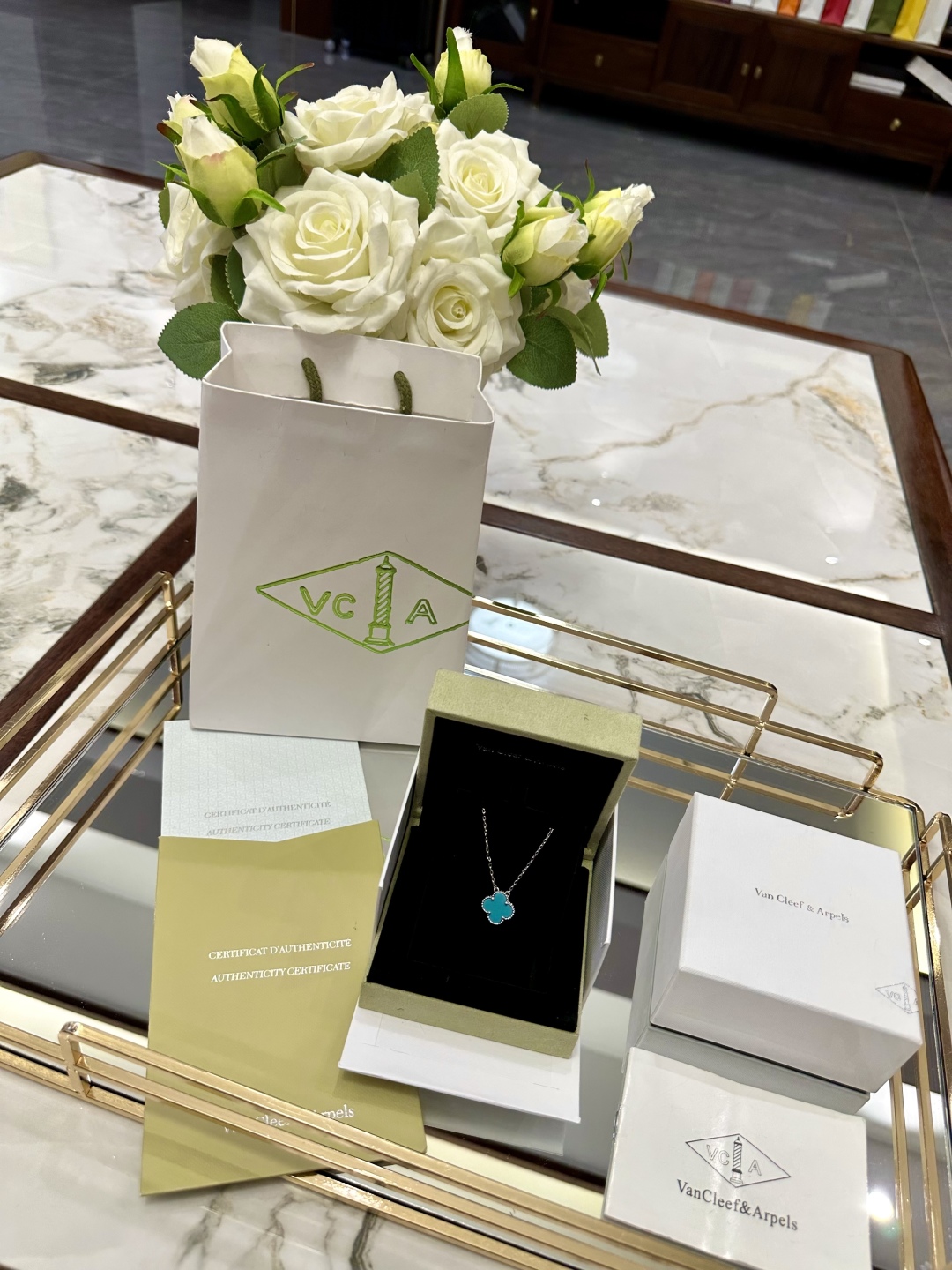 VAN CLEEF ARPELS jewelry model 108